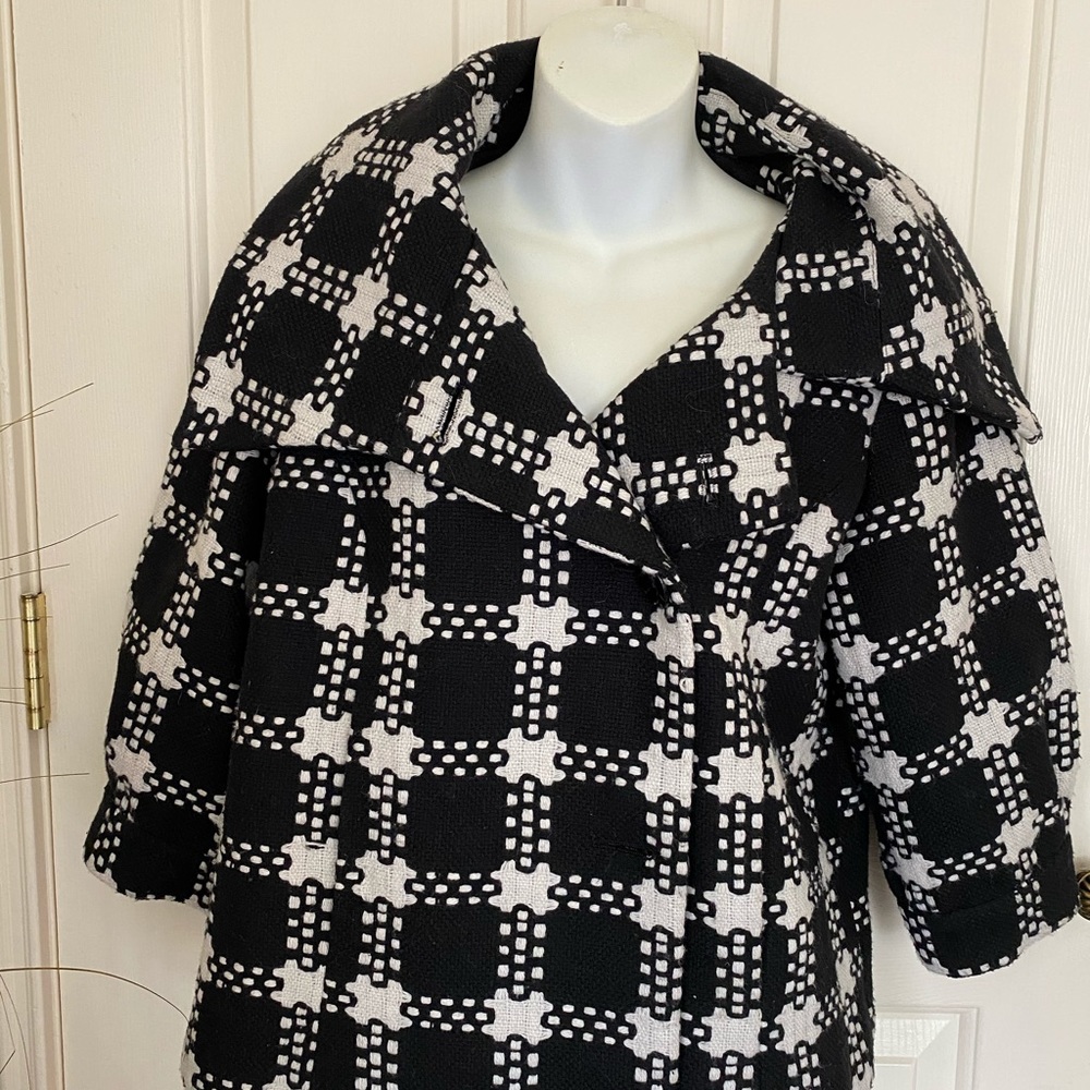 Very classy jacket:) - Picture 4 of 6